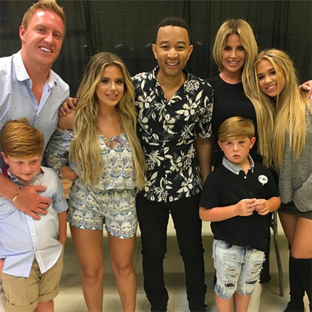 Kim Zolciak Biermann And Fam Meet John Legend After Oral Sex Joke E Online